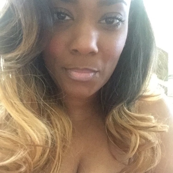 Meet your Posher, Kenickka - Picture 1 of 1